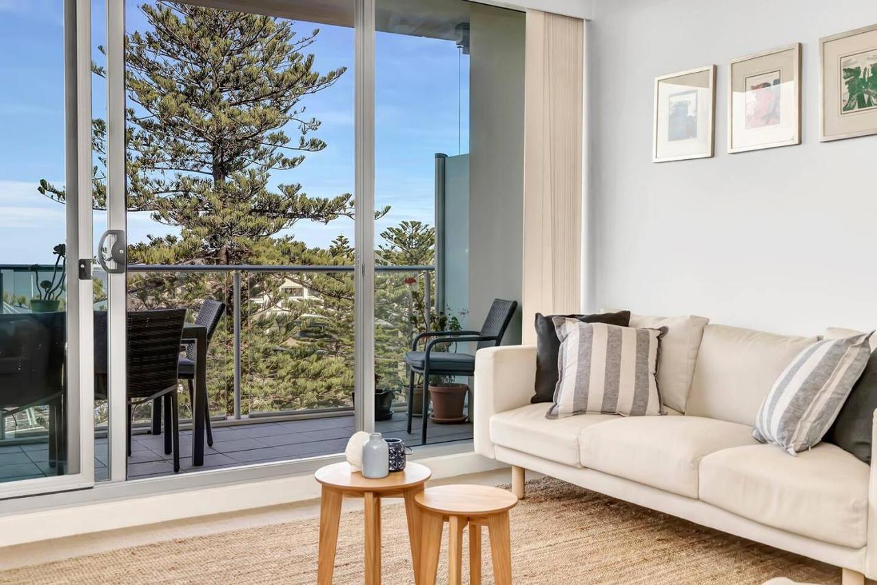 Waterfront Resort-Style Living At Glenelg Beach Adelaide Exteriör bild